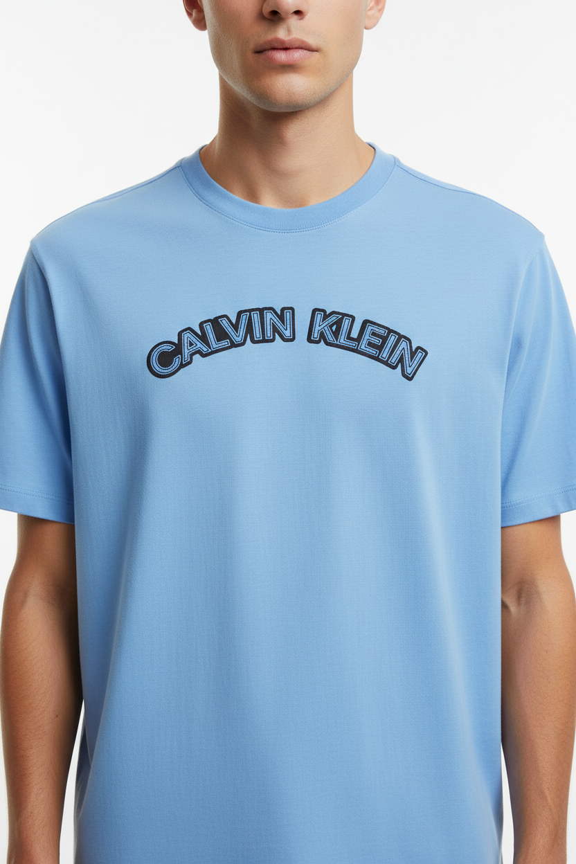 Calvin Klein T-Shirt